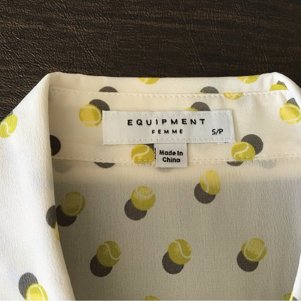 NWT - EQUIPMENT 100% Silk Femme Top - Size S, tennis ball print, sleeveless. - Picture 3 of 7